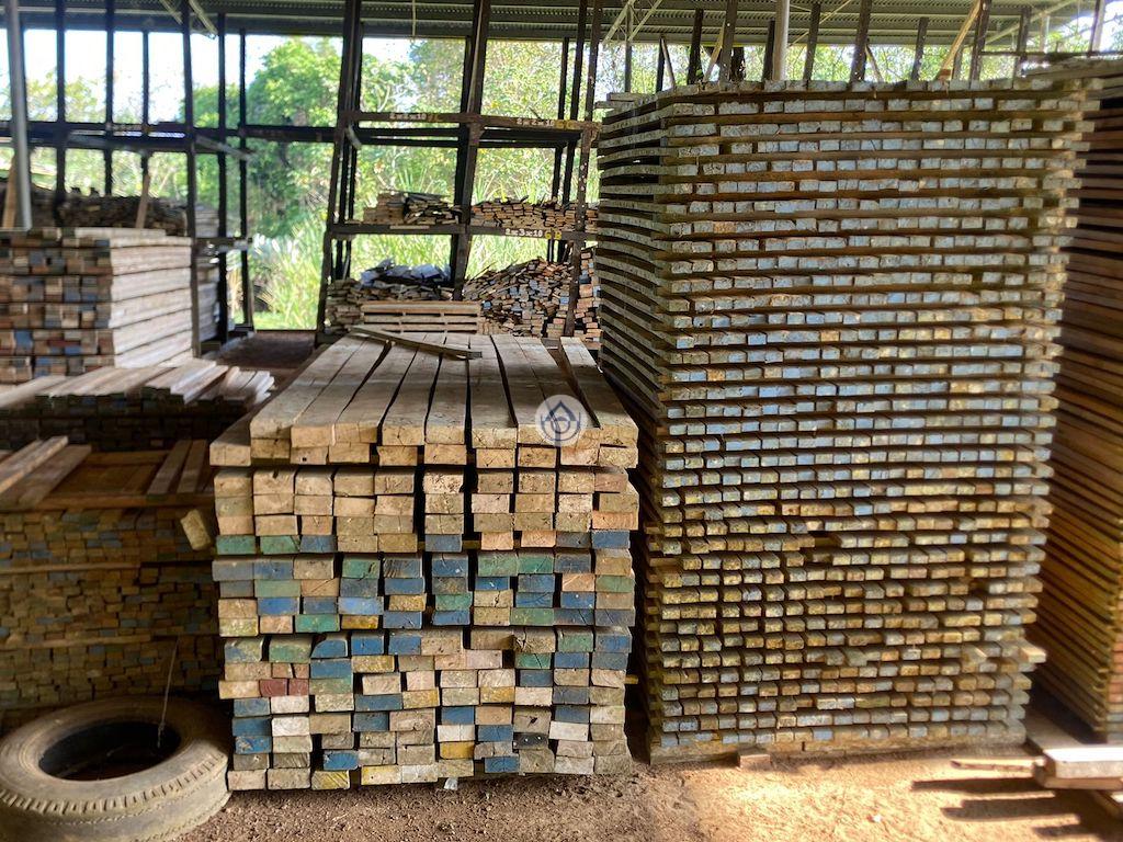 2.8 HA Finca con Galeras de Aserrado, ubicación cerca a Paso Canoas