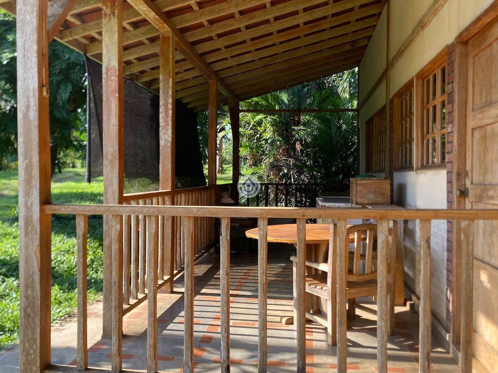 2.8 HA Finca con Galeras de Aserrado, ubicación cerca a Paso Canoas